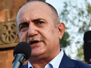 Erməni general: “Azərbaycan Ordusu S-300-lərimizi 15 dəqiqəyə məhv etdi”