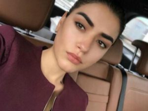 DƏHŞƏTLİ QƏTL : Anasını dəfələrlə bıçaqlayıb daxili orqanlarını çıxardı