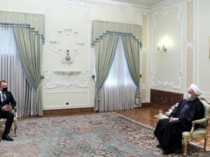 Ceyhun Bayramov İran prezidenti ilə görüşdü