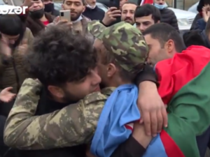 26 gün komada qalan qazimiz sağalaraq evinə qayıdıb – VİDEO