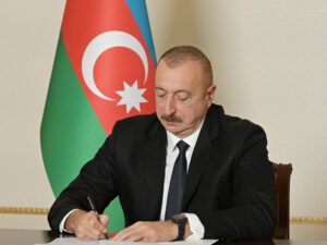 Prezident İlham Əliyev bir qrup şəhidin anasına Azərbaycan vətəndaşlığı verib