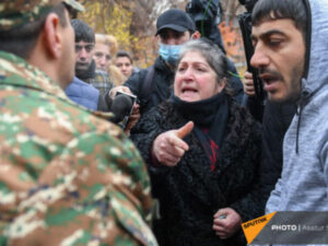 Ermənistanda 3 günlük matəm başladı