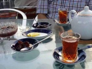 Şabranda çayxana sahibi və müştəriləri cərimələndi – FOTO