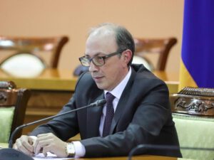 KİV: Ermənistanın xarici işlər naziri istefa verib