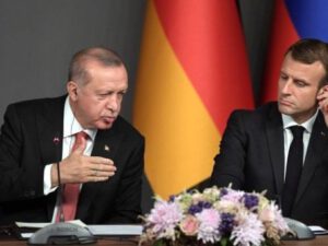 “Sən get hələ “sarı jiletlilər” məsələsini həll elə” – Ərdoğandan Makrona