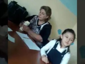 KƏLBƏCƏR 2 saylı MƏKTƏBDƏ RÜŞVƏT QALMAQALI DAVAM EDİR –SƏS YAZISI