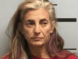 52 yaşlı biologiya müəllimi əxlaqsızlığa görə tutuldu – FOTO