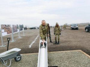 İlham Əliyev Qarabağda ilk təməlqoyma mərasimində: yolun və hava limanının tikintisi başlandı – FOTOLAR
