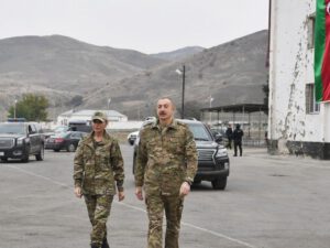 Prezident İlham Əliyev və birinci xanım Mehriban Əliyeva Şuşaya yola düşüblər