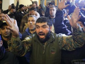 Ermənistan ÇÖKÜR: On minlərlə erməni ÖLKƏDƏN BİRDƏFƏLİK QAÇDI