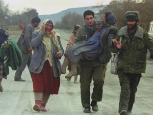 Xocalı dəhşətləri anbaan: Şahidlər ilk dəfə olaraq hadisə yerlərində danışır