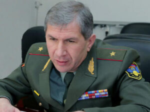 “Gəlib, sənin bığlarını kəsərəm!”- Baş Qərargah rəisi Köçəryanı hədələdi…