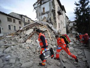 SON DƏQİQƏ: Ermənistanda şiddətli ZƏLZƏLƏ BAŞ VERDİ – DAĞINTILAR VAR