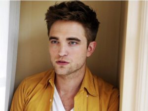 Robert Pattinsonu iş yerində SEVİŞƏRKƏN TUTDULAR – Ata olacaq – FOTO