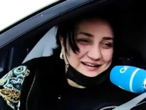 Azərbaycanlı aktrisa taksi sürür – Video