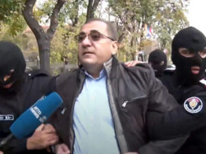 Ermənistanda səs-küylü həbslər