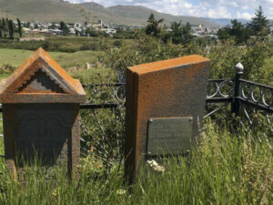 Ermənilər dəhşətli əməllərindən əl çəkmir: ölüləri qəbirdən çıxarıb…