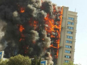 Bakıda 15 nəfərin yanaraq öldüyü binada QORXUNC HADİSƏ