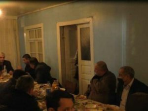 Polis ad günü məclisinə basqın etdi – 17 nəfər cərimələndi
