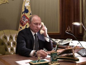 Putin Merkel və Makronla Avropa Birliyini, habelə pandemiyanı müzakirə etdi