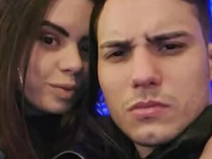 Gənc hovuzda sinəsi göründüyü üçün sevgilisini VƏHŞİCƏSİNƏ ÖLDÜRDÜ – FOTO