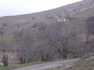 Ermənilərin viran qoyduğu Füzulinin Arış kəndi – VİDEO