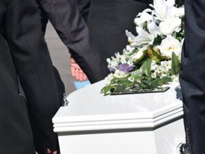 Tanınmış aktrisa VƏFAT ETDİ- FOTO