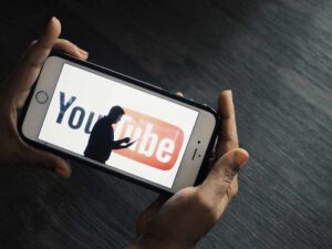 “YouTube” bloqerləri vergi ödəyəcəklər