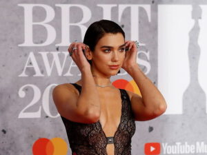 Dua Lipa yeni görüntüləri ilə pərəstişkarlarını heyran etdi – FOTO