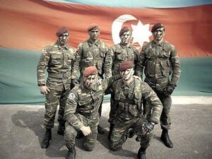 Azərbaycanda hərbi vəzifəlilərə zənglə bağlı RƏSMİ AÇIQLAMA