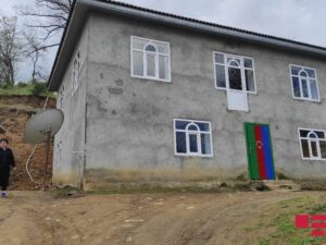 Astarada torpaq sürüşməsi şəhid ailəsinin evini təhlükəli vəziyyətə salıb – FOTO