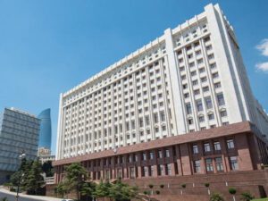 “Siyasi dialoqda qadınların rolu” mövzusunda görüş keçirilib