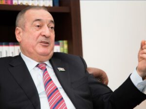 Deputatdan ilginc etiraf: “Bir dəfə Fransada bir xanımla…”