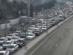 Sürücülərin NƏZƏRİNƏ – Bu küçələrdə sıxlıq müşahidə olunur – SİYAHI