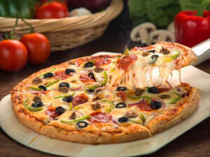Ermənilərdən “halal” oğurluq: Lahmacun şəklində İtaliya yeməyi “erməni pizzası” – FOTO