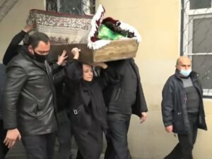 Rəmiş son mənzilə yola salınıb – VİDEO