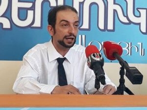 Erməni ekspert: “Qırmızı Bazar məsələsini ortaya qoyublar və əsirlərimiz qarşısında bunu təklif etmək istəyirlər”