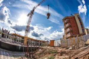 “Yurd Construction” şirkəti xəsarət alan işçisinə sahib çıxmır