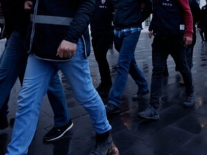 Türkiyədə xüsusi əməliyyat, 265 hərbçi saxlanılıb