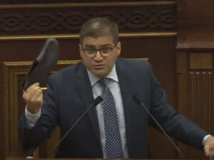 Erməni deputat Rusiya ordusunu qaloşla eyniləşdirib TƏHQİR ETDİ – VİDEO