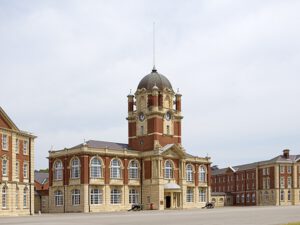 Böyük Britaniya Azərbaycan Ordusunun zabitini təltif edib – FOTO