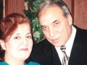 Nüsrət Kəsəmənlinin həyat yoldaşı oğlunu məhkəməyə verdi
