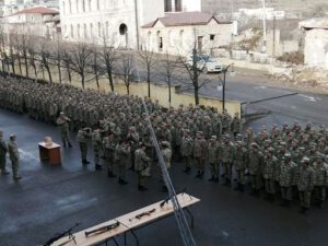 Ehtiyata buraxılan hərbi qulluqçuların yola salınması mərasimi keçirildi – FOTO