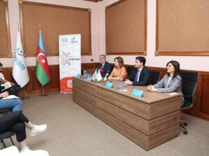 “New Media Hub” platformasının media-brifinqi baş tutub