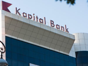 Azərbaycanda bank müdiri intihar etdi