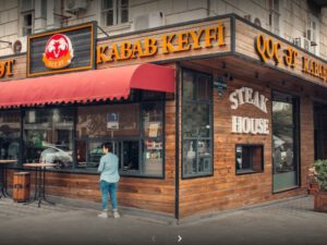 “Qoç ət” restoranında müştərinin pulları və sənədləri oğurlandı