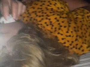 Azərbaycanda qadın parkda sevgilisi tərəfindən döyüldü – FOTO