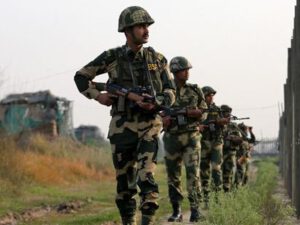 Pakistan-Əfqanıstan sərhədində şiddətli atışma: Dörd pakistanlı hərbçi həlak oldu