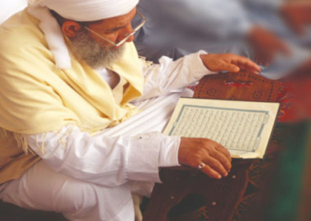 Sabir Rüstəmxanlı bəzi mollaları ittiham etdi Sabir Rüstəmxanlı bəzi mollaları ittiham etdi