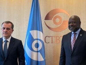 Ceyhun Bayramov Lassina Zerbo ilə görüşdü – FOTO